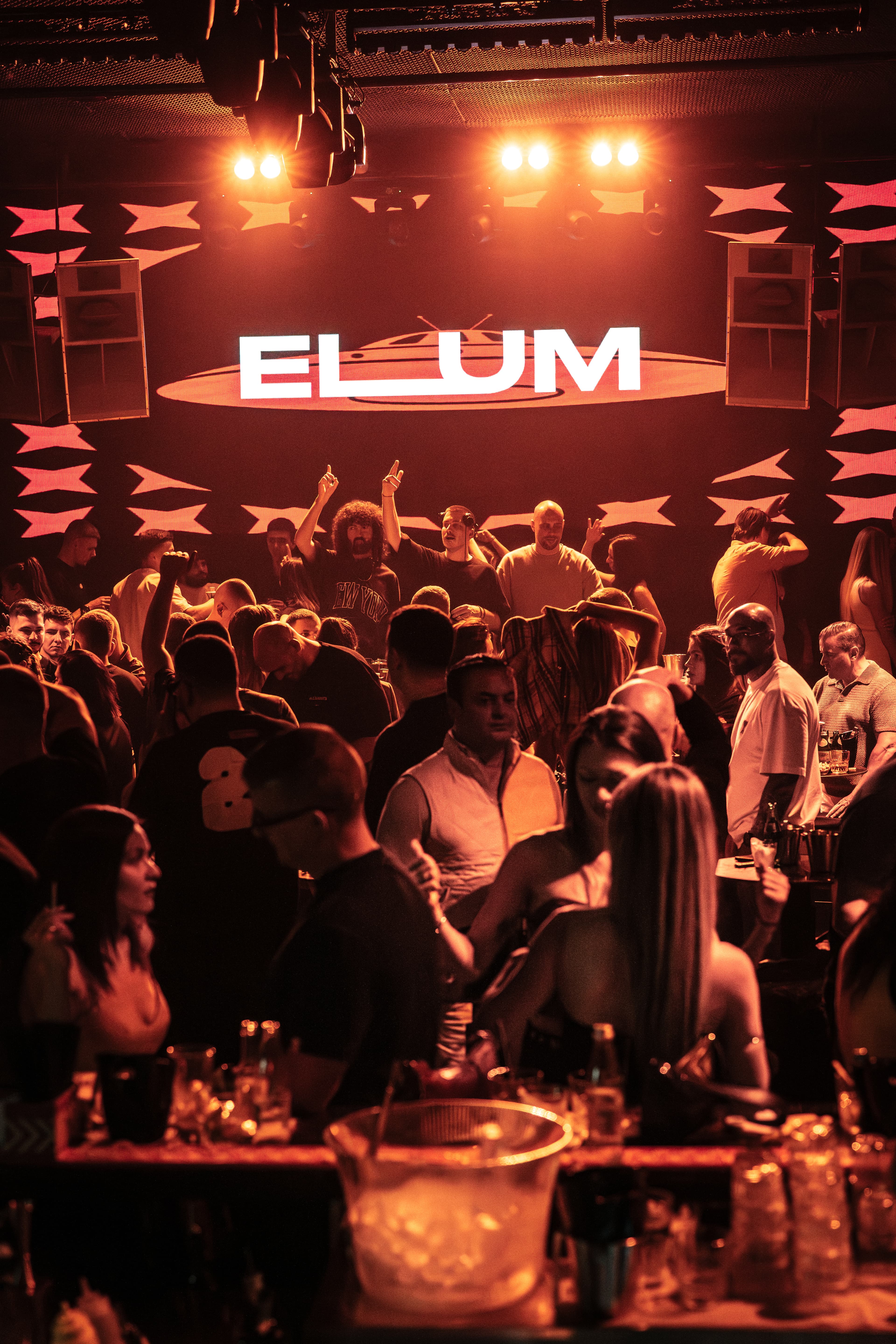 ELUM Dot